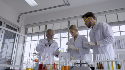 医学教授图片